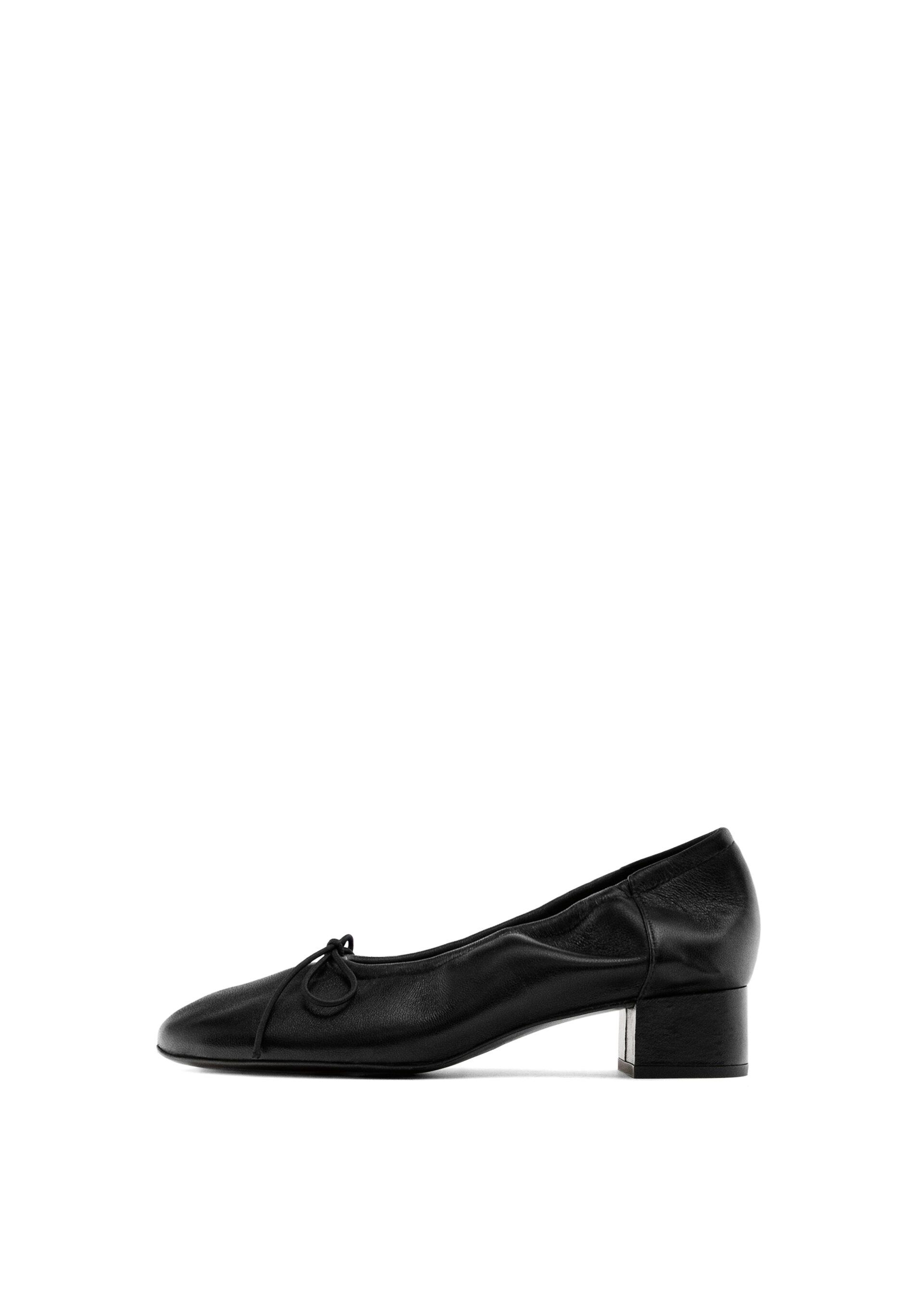 High-Heel Ballerinas