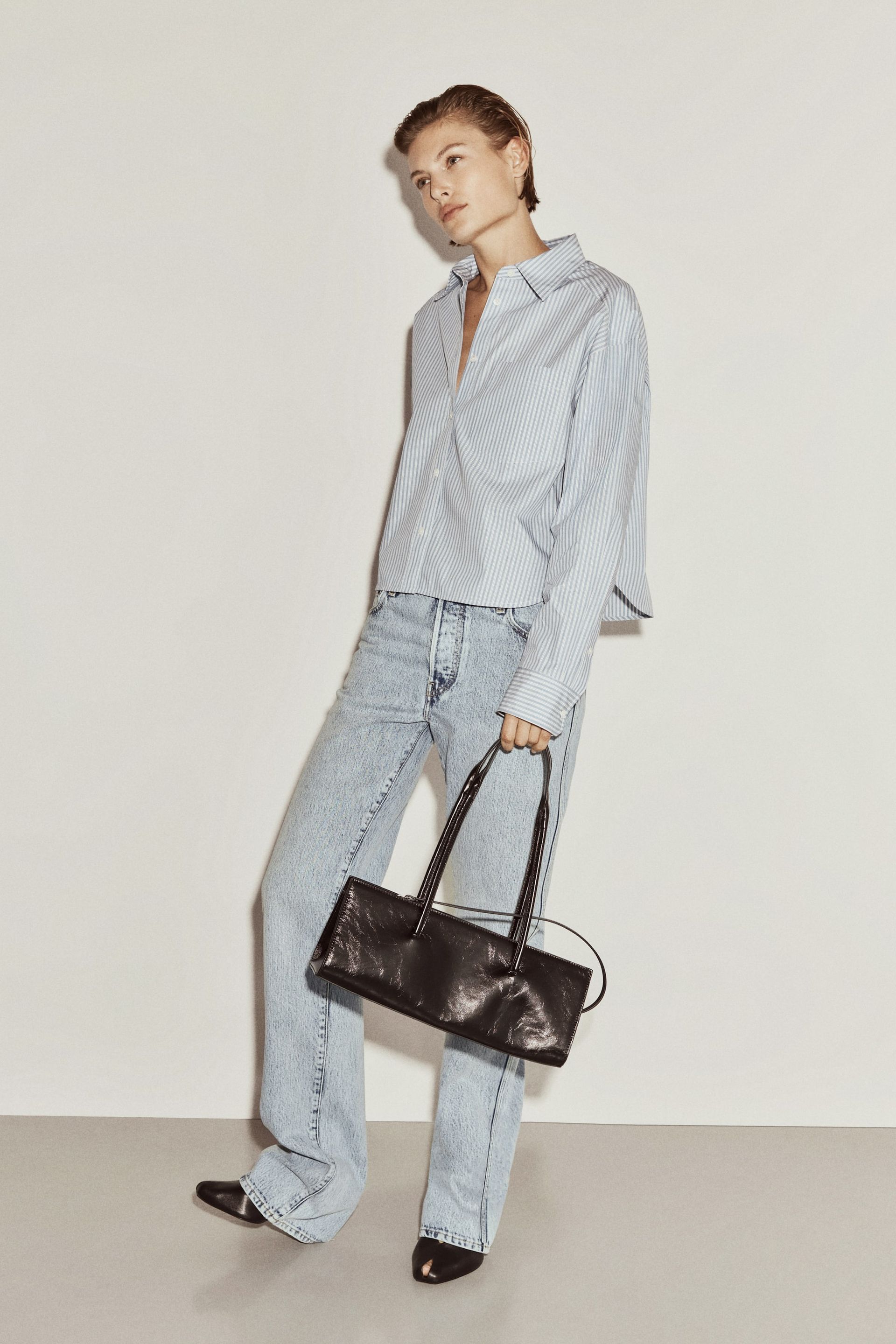 Straight-Leg Jeans - Light Denim Blue