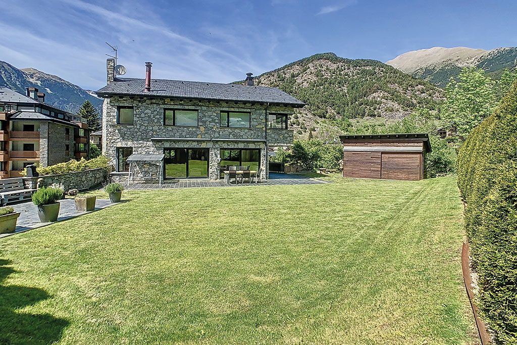Properties for sale in tax havens: Ordino, Andorra