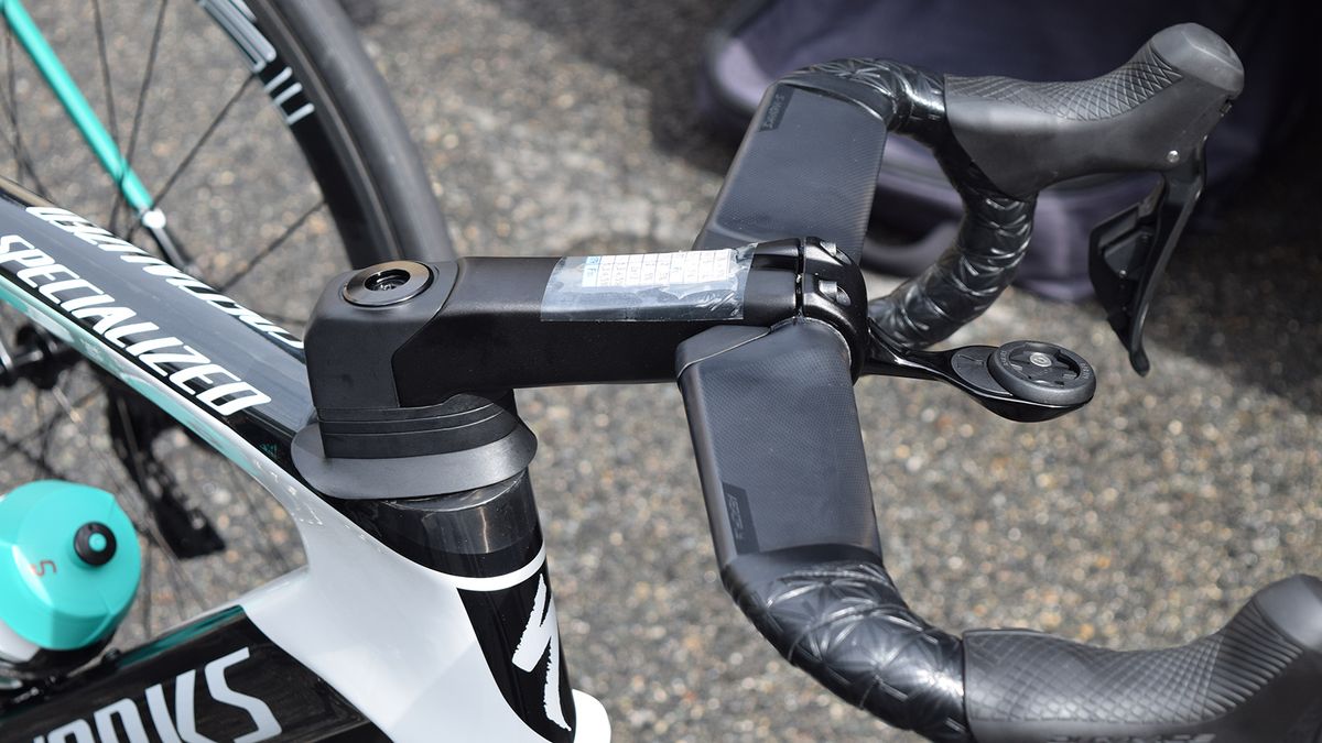 As with the previous Venge, the frame looks to have a proprietary stem system
