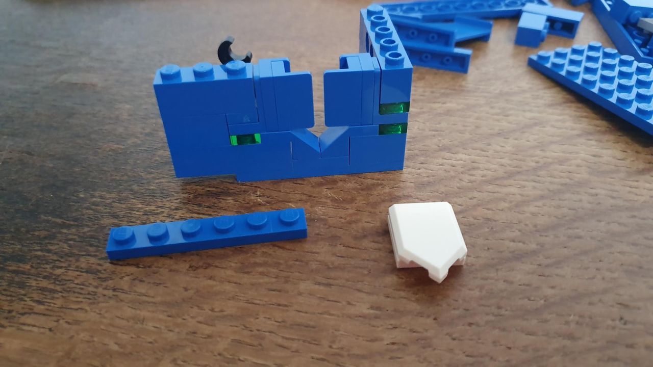 Lego Icons Galaxy Explorer 10497 arrow 1