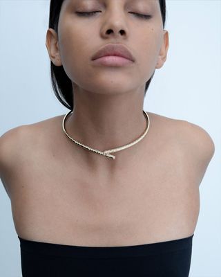 Collar necklace