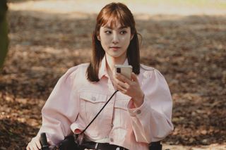 Kim Su-yeon as Yeong Gi-eun