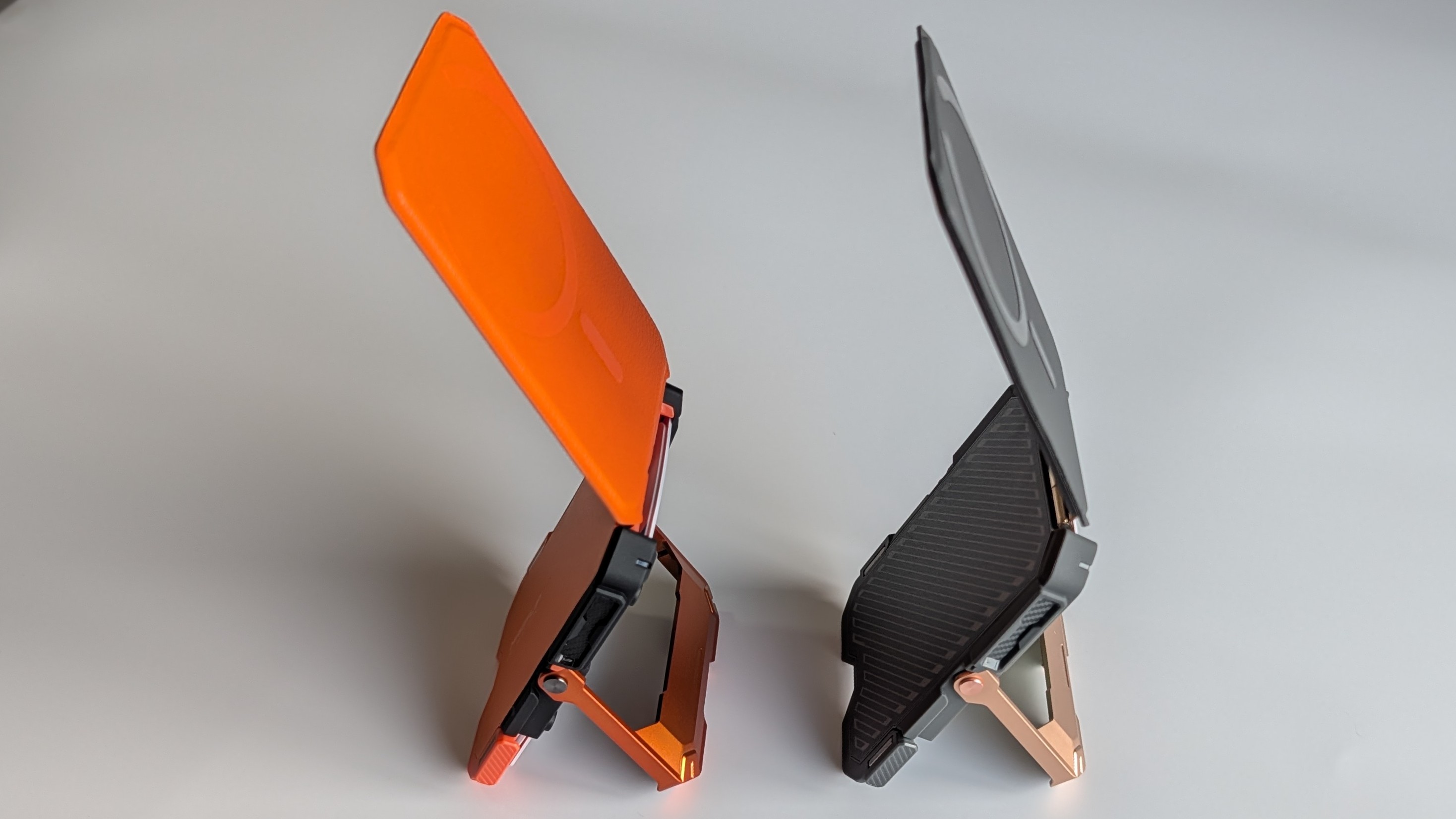 i-Blason and SUPCASE MagSafe wallets