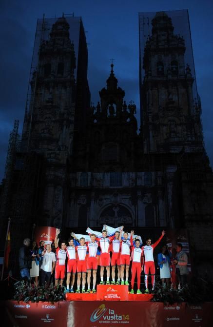 Katusha enjoy its moment on the podium as the best team
