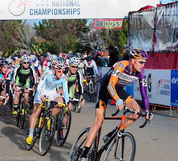 Ryan Trebon (Kona) gets the hole shot with Adam Myerson close behind.