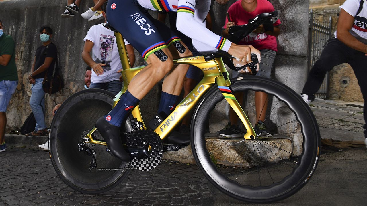 Giro custom tech