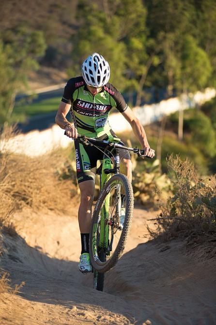 A Team Sho-Air/Cannondale rider