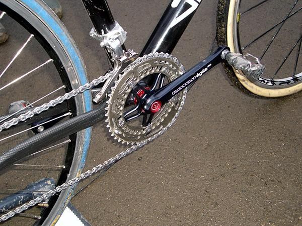 ... like Marianne Vos, Van Gils was running Rotor cranks...