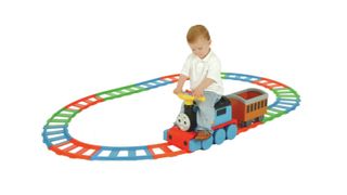 Thomas & Friends Ride On Train And 22 Piece Track Set