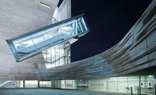 Morphosis designed the museum as a fundamentally public building.