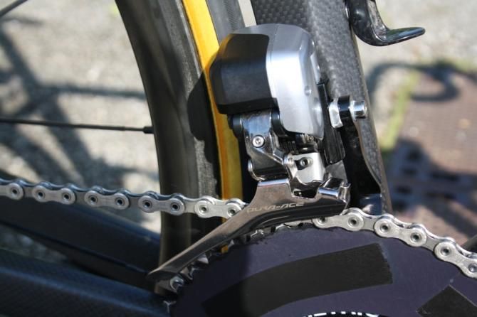 The electronic Shimano Dura-Ace front derailleur is set up for Sanchez&rsquo;s choice of Osymetric chainring