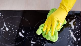 Washing electric cooktop