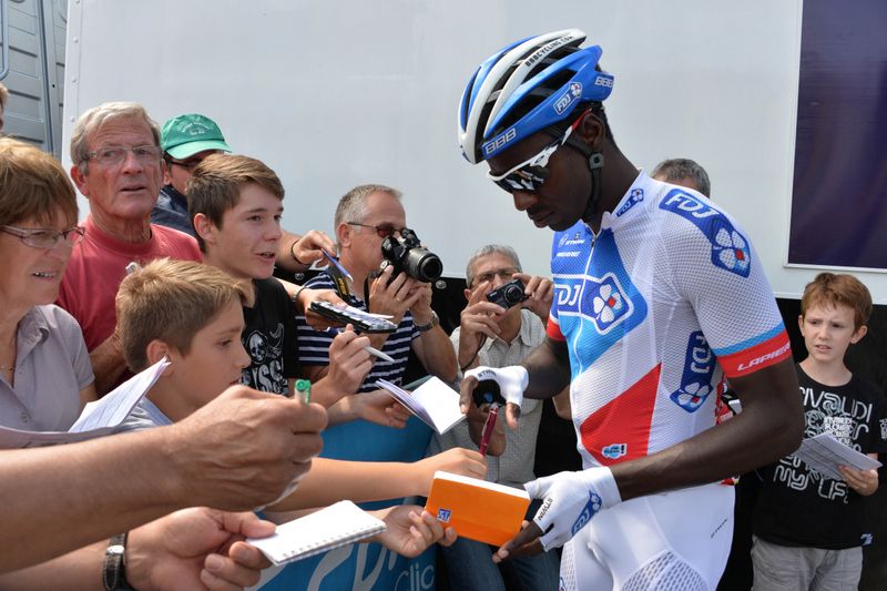 Kevin Reza (FDJ) indulges the crowds
