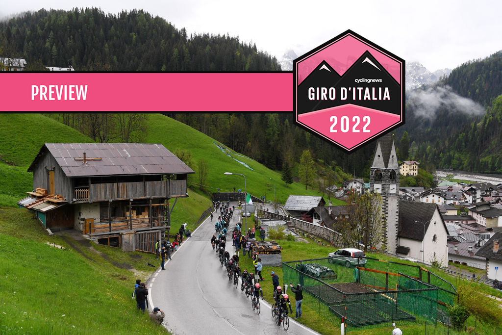 A wet day in the mountains on Stage 16 of the Giro d'Italia in 2021