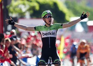 Mollema wins a stage of the 2013 Vuelta a España