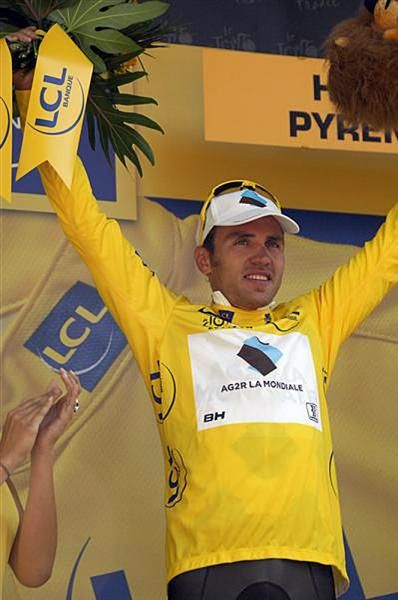Rinaldo Nocentini (AG2R La Mondiale) collects another golden fleece