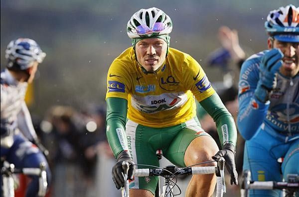 Thor Hushovd finishes in the sunshine