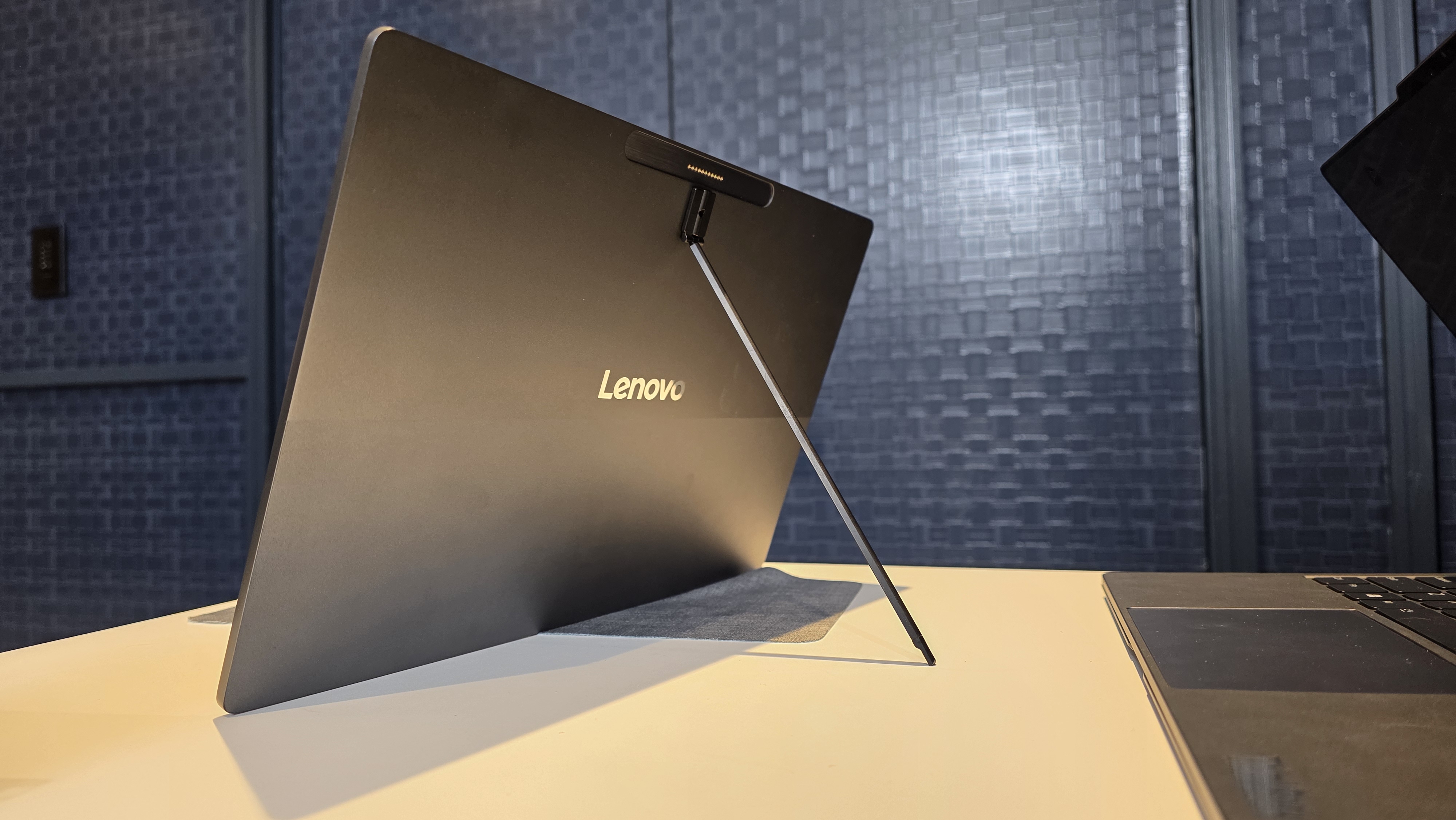 Lenovo ThinkBook Modular AI PC Concept