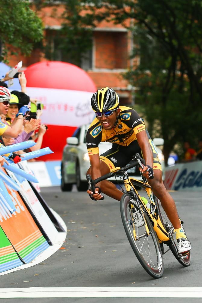 Historic win for Ethiopia's Tsgabu Grmay.