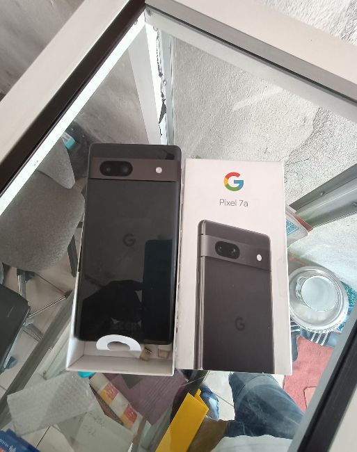 Leaked Pixel 7a retail packaging