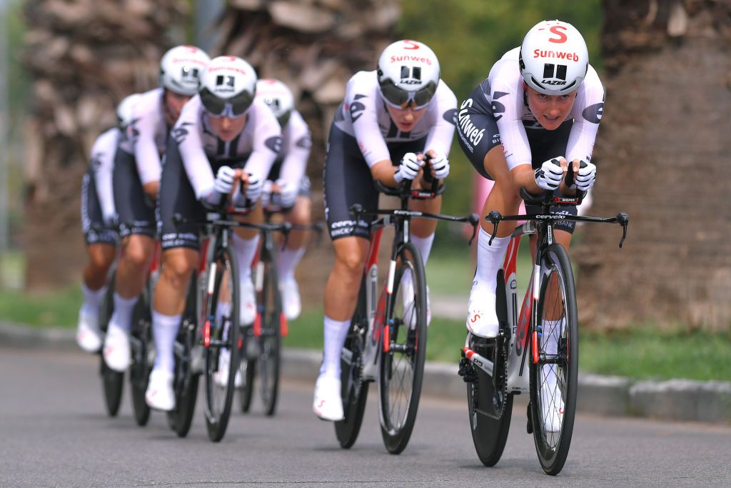GROSSETO ITALY SEPTEMBER 11 Leah Kirchmann of Canada Alison Jackson of Canada Juliette Labous of France Liane Lippert of Germany Floortje Mackaij of The Netherlands and Coryn Rivera of United States and Team Sunweb during the 31st Giro dItalia Internazionale Femminile 2020 Stage 1 a 168km Team Time Trial from Grosseto to Grosseto TTT GiroRosaIccrea GiroRosa on September 11 2020 in Grosseto Italy Photo by Luc ClaessenGetty Images