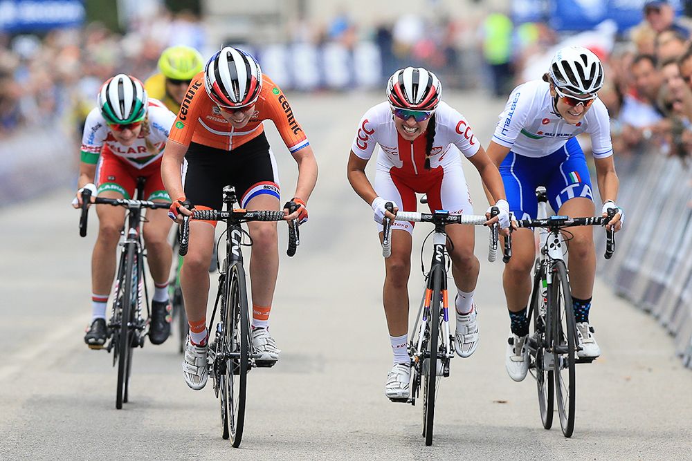 The leaders come to the line in the Euro championships road race.