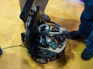 Robot plant waterer