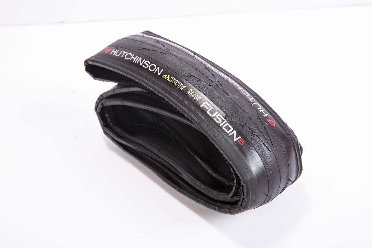 Hutchinson fusion 5 performance 11storm store road tubeless