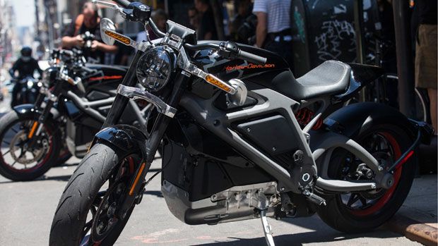 Harley Davidson&amp;#039;s first electric motorcycle, Project Livewire