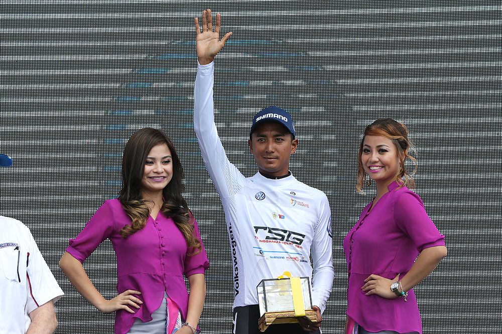 Muhamad Adiq Husainie Othman leads the best Asian rider classification