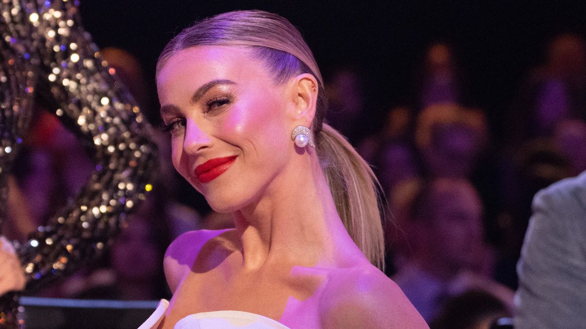 Take Note of Julianne Hough's Easy SlickedBack Ponytail Hack Marie