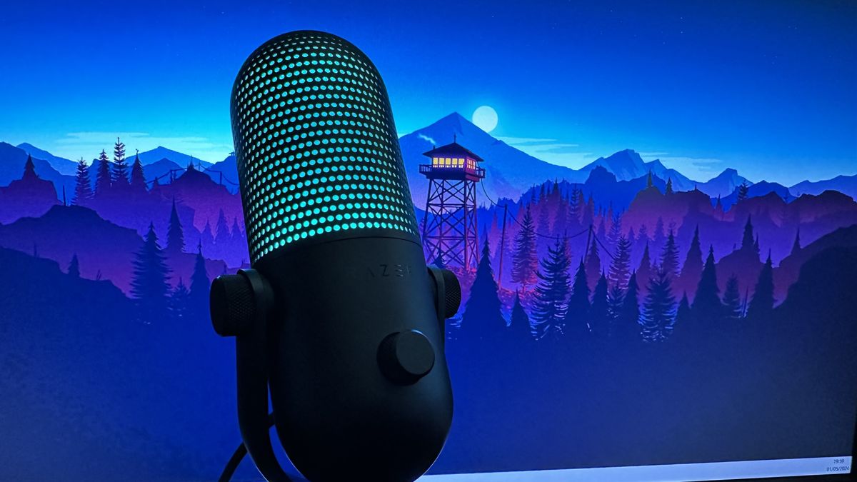 Razer Seiren V3 Chroma review image of the mic with blue lighting on