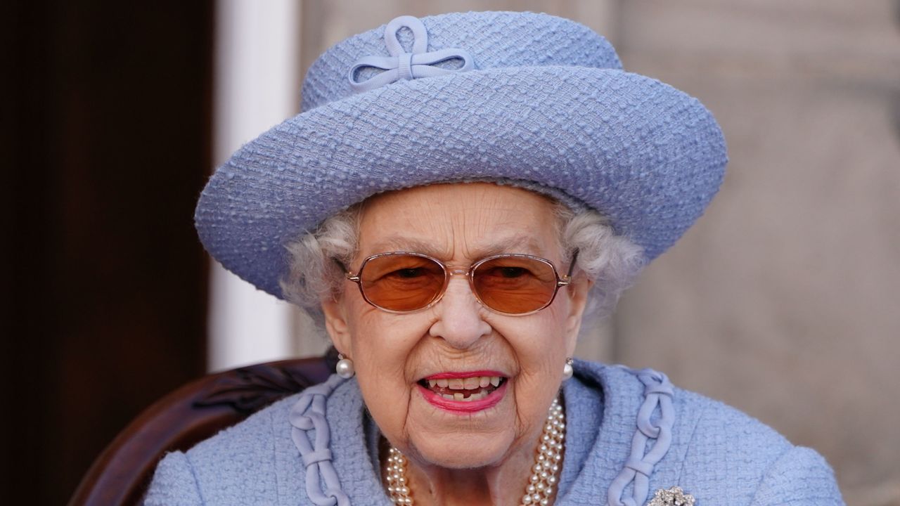 Why it was &quot;rather like&quot; Queen Elizabeth &quot;had two families&quot; during her reign. Seen here is Queen Elizabeth attending the Queen&#039;s Body Guard for Scotland