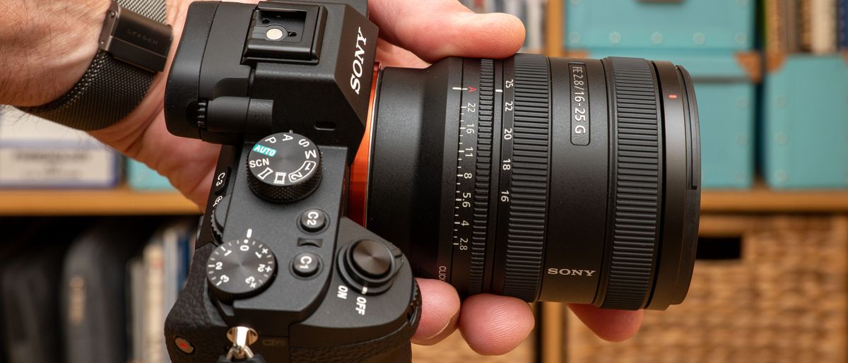 Sony FE 16-25mm F2.8 G