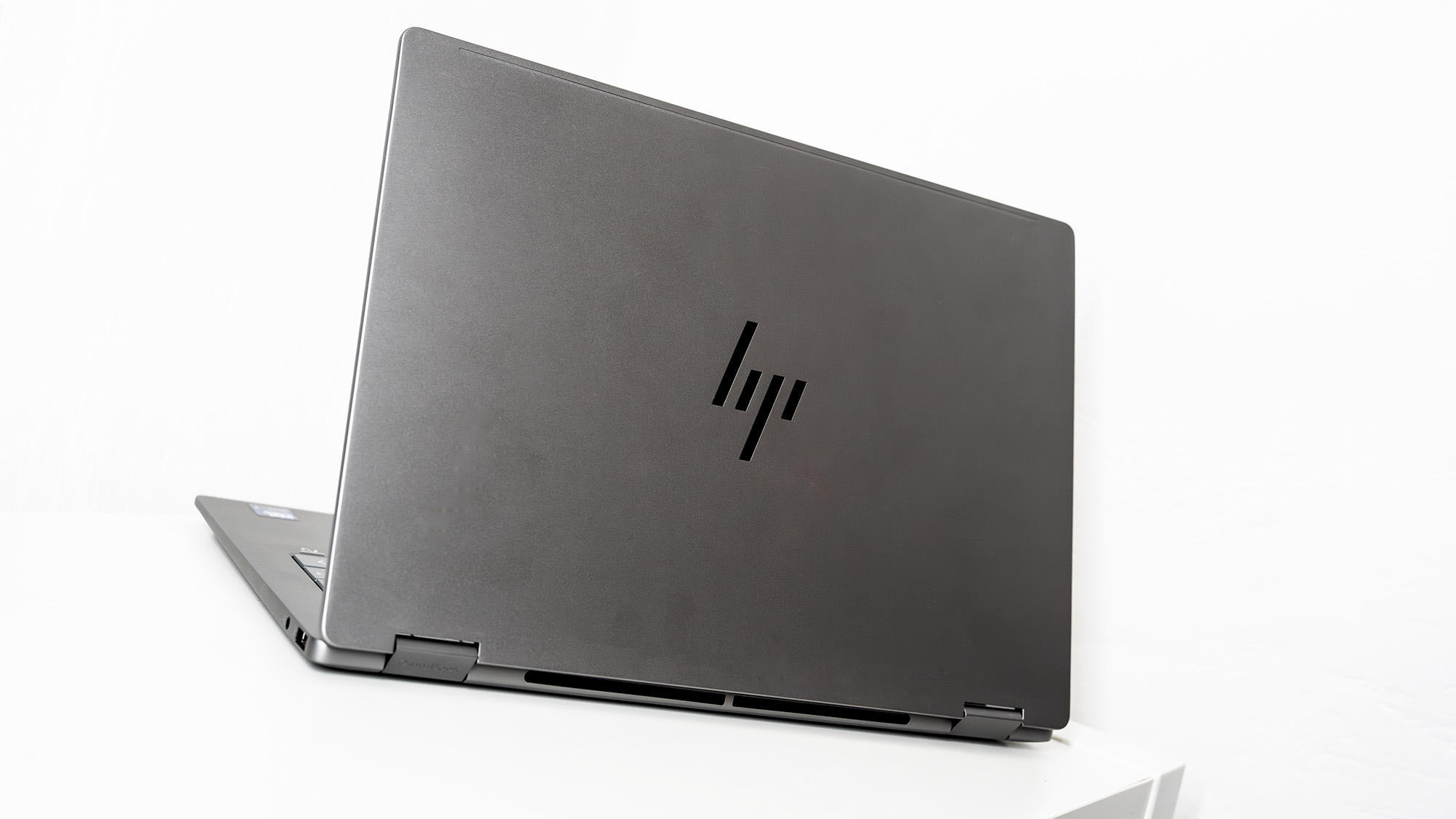 HP OmniBook X Flip 14