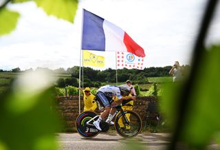Tour de France: Remco Evenepoel powers to stage 7 time trial victory as Pogačar holds onto yellow