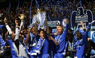 Lenny Pidgeley Chelsea Premier League trophy 2004/05