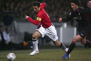 Ryan Giggs in action for Manchester United against Lyon in 2008.