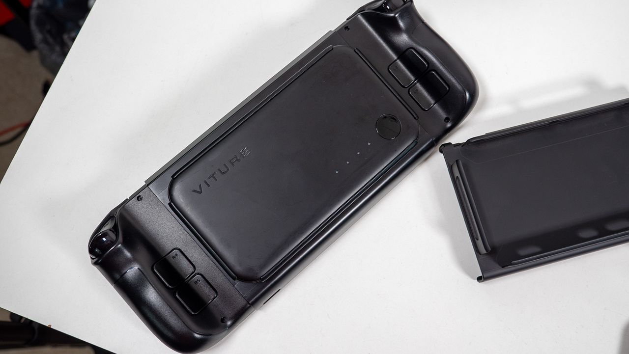 The Steam Deck adapter for the Viture One Mobile Dock and Viture Pro Mobile Dock