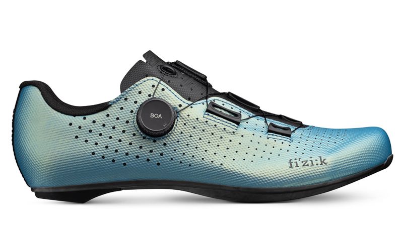 A single Fizik Tempo Decos show in blue