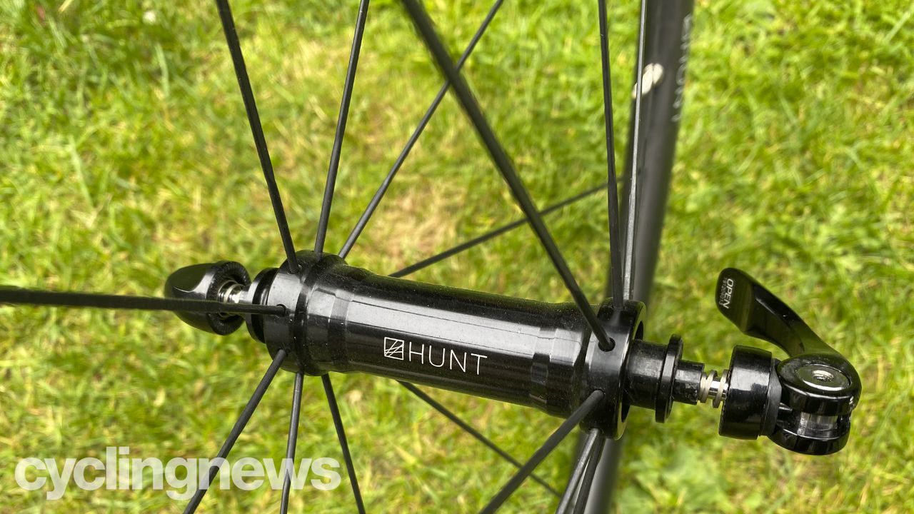Hunt 36 Carbon Wide Aero review
