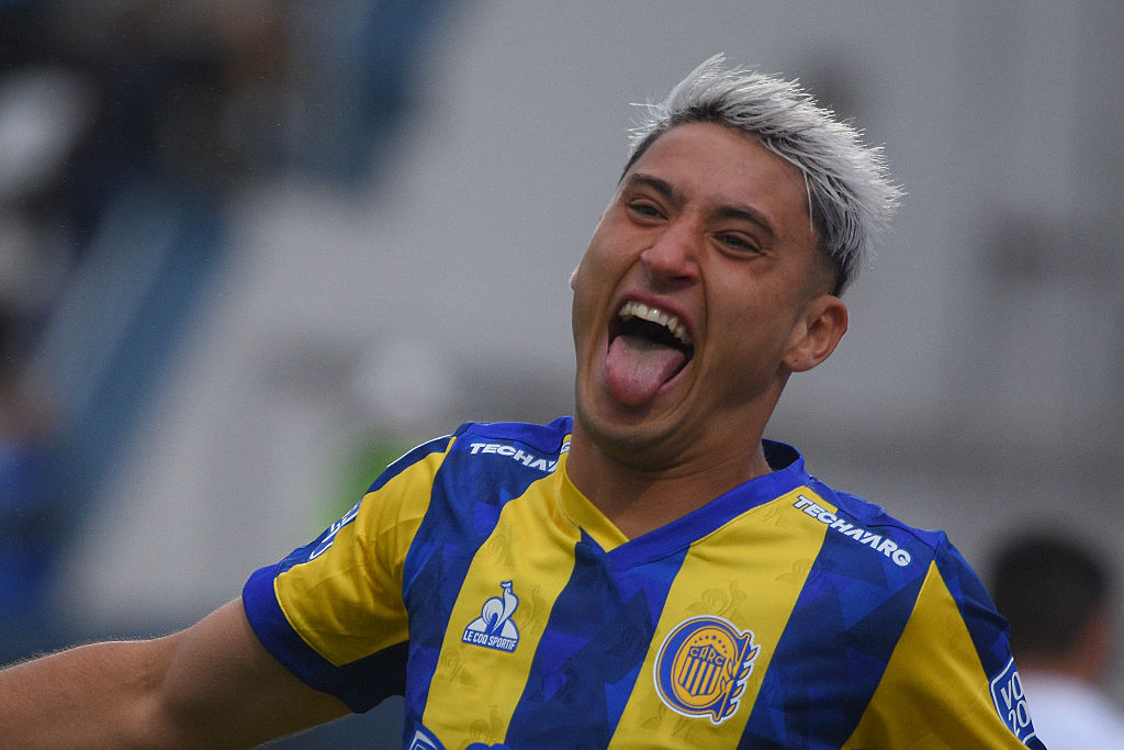 Alejo Veliz of Rosario Central celebrates after scoring the team&amp;amp;apos;s first goal during a Torneo Betano 2025 match between Gimnasia and Rosario Central at Juan Carmelo Zerillo Stadium in La Plata, Argentina, on September 27, 2025. (Photo by Julian Martinez/NurPhoto via Getty Images)