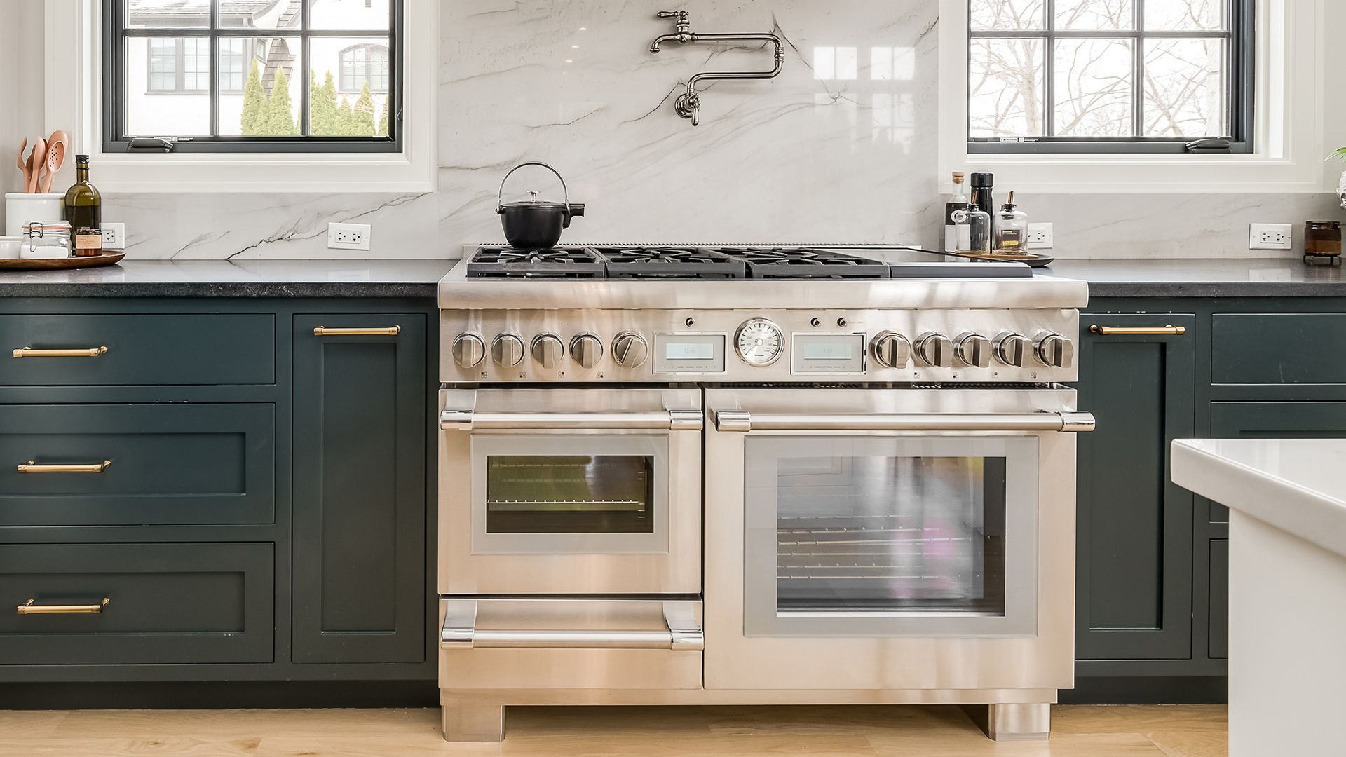 Does size matter? What to look for when buying a kitchen range Tom's