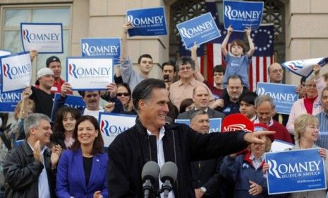 After campaigning in New Hampshire over the weekend, Mitt Romney will make a play for Iowa and its critical conservative base. 