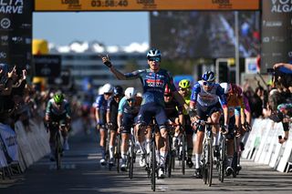 As it happened: stage four of the Volta ao Algarve decided by a bunch sprint