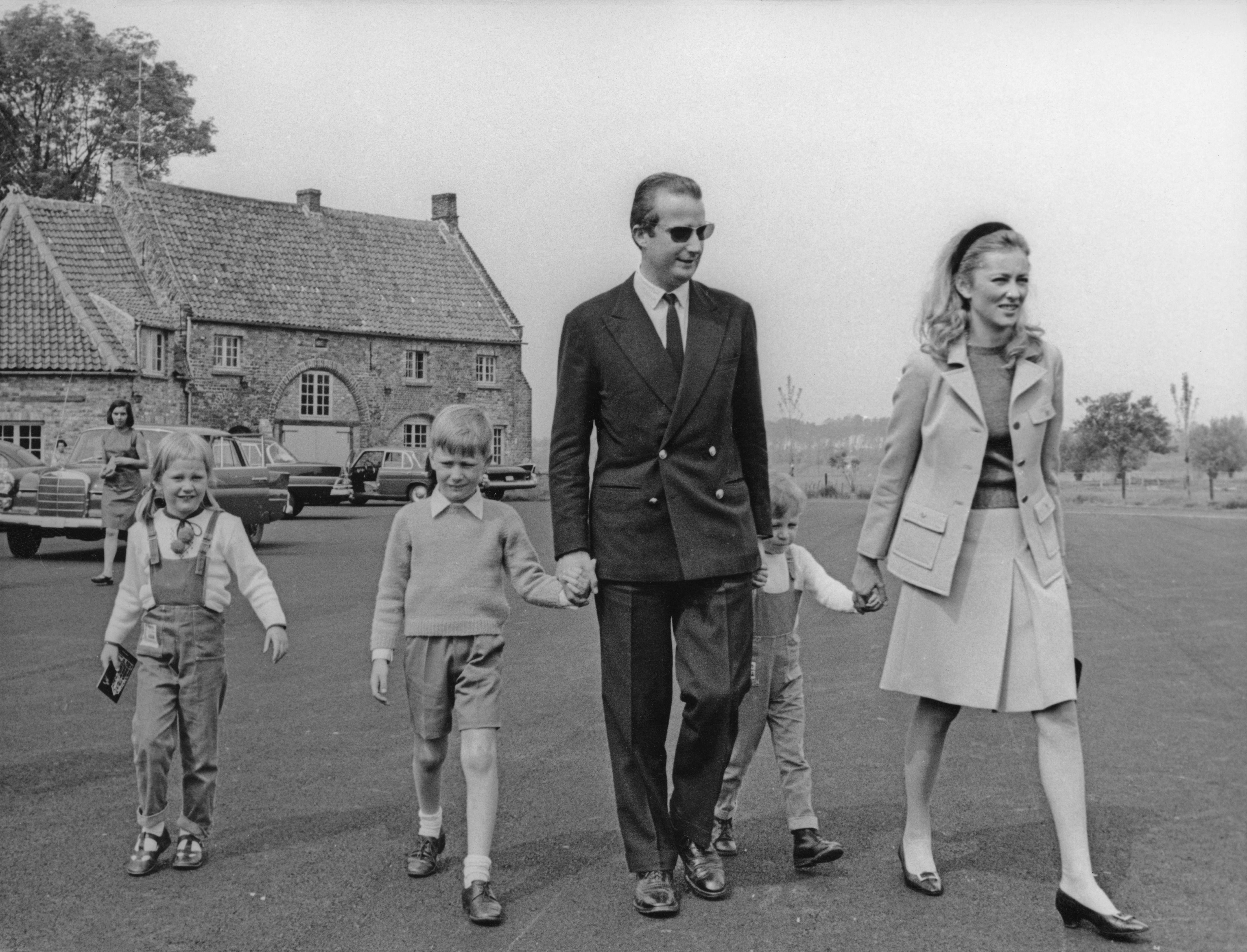 matching - Prince Albert of Belgium and family