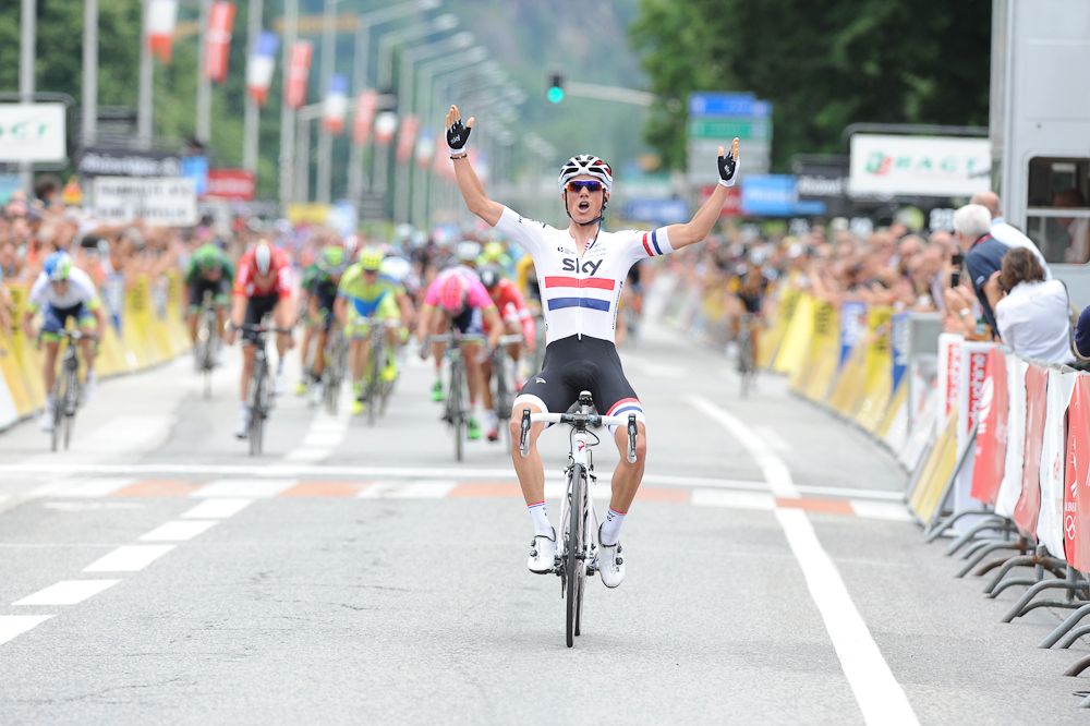 Peter Kennaugh takes the stage 1 win.