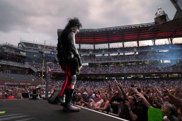 Motley Crue onstage in Atlanta