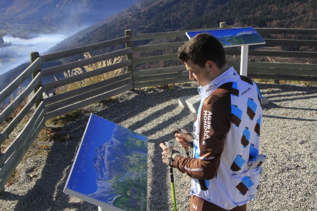 Alexis Gougeard reads up on his surroundings